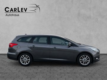 Ford Focus - 8