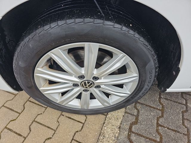 Fahrzeugabbildung Volkswagen Touran 1.5 TSI HIGHLINE 7-SITZER LED SHZ KLIMATR