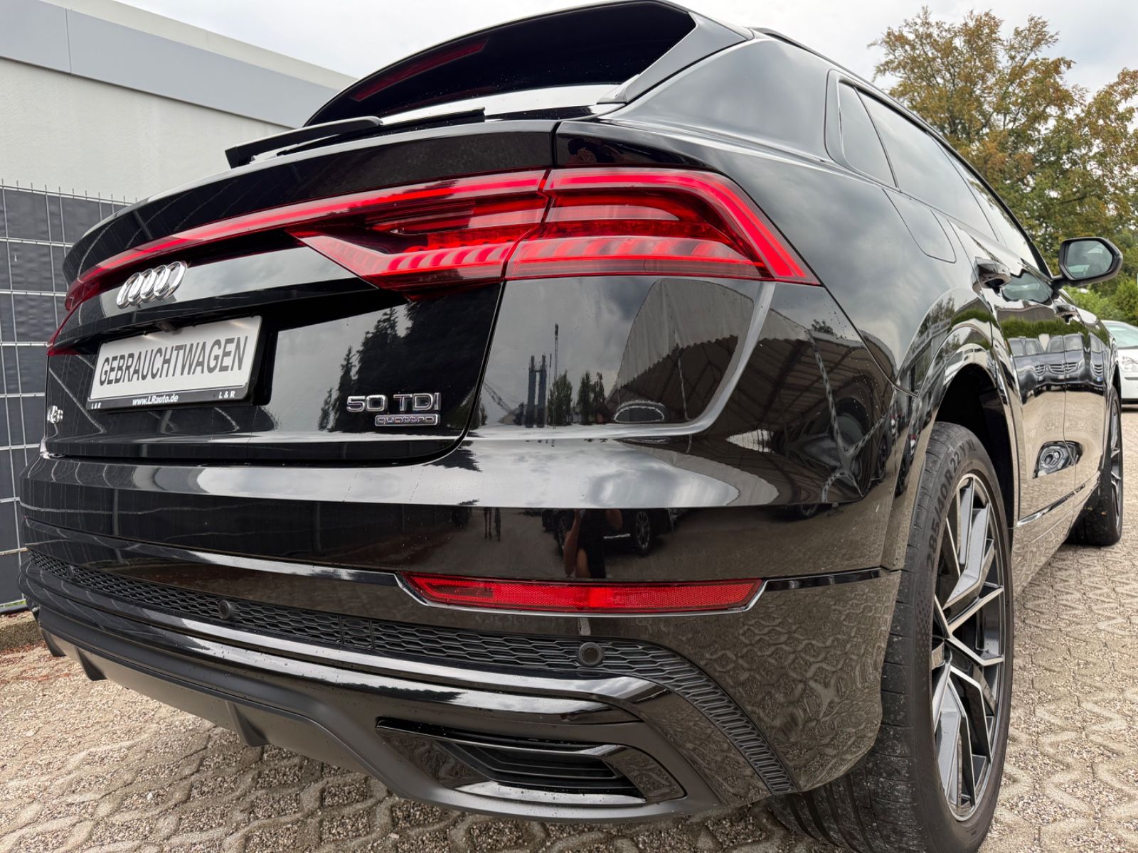 Audi Q8 50 TDI quattro Led Navi Leder 1-Hand Ahk foto 5
