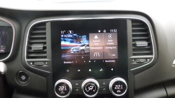 Renault Megane IV Intens 1.3 TCe 140 PS mit Winterpaket 