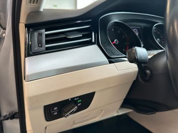 MYAUTOCENTER – Gebraucht- und Jahreswagen mit Werkstattservice in Pfaffenhofen Volkswagen Passat Variant Comfortline *Navi*AHK*Kamera*