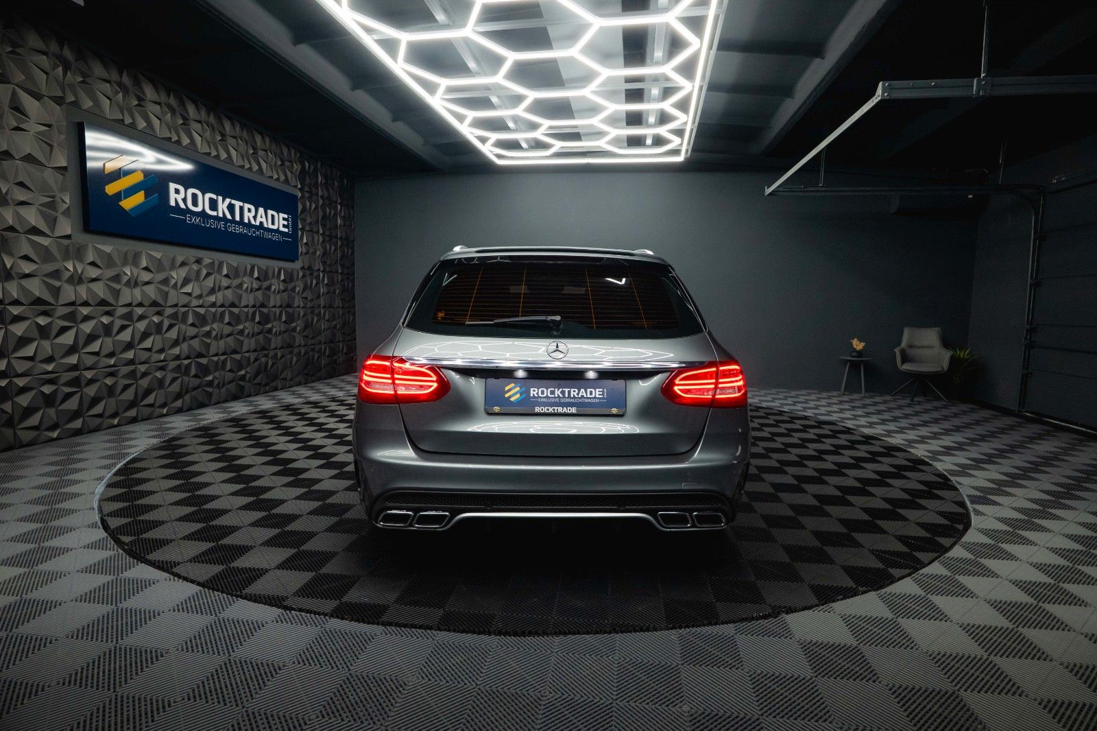 Fahrzeugabbildung Mercedes-Benz C 63 S T AMG Performance Carbon *LED*ACC*Kamera*
