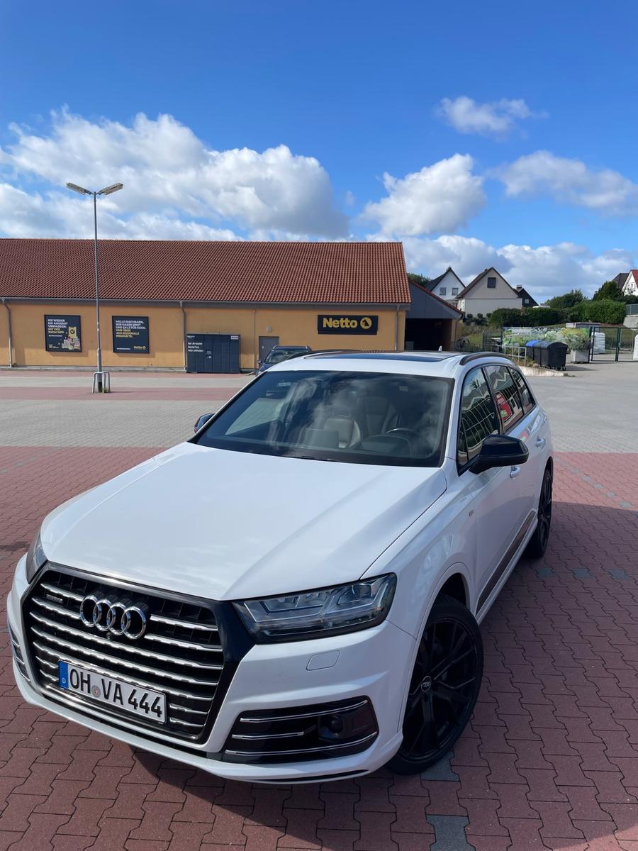 Audi Q7 4M 3.0 TFSI Quattro / S-Line / 7 Sitzer