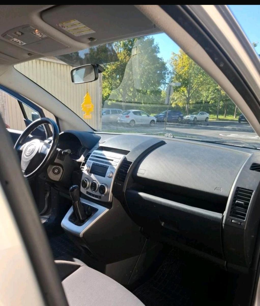 Mazda 5 2006 — photo 9