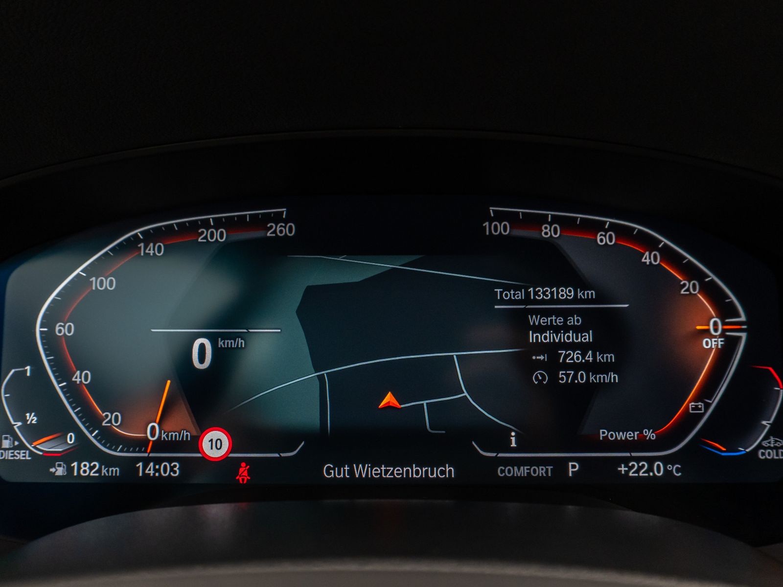 Fahrzeugabbildung BMW 520d Kamera Laser HUD DAB HiFi Stop&Go AHK Sport