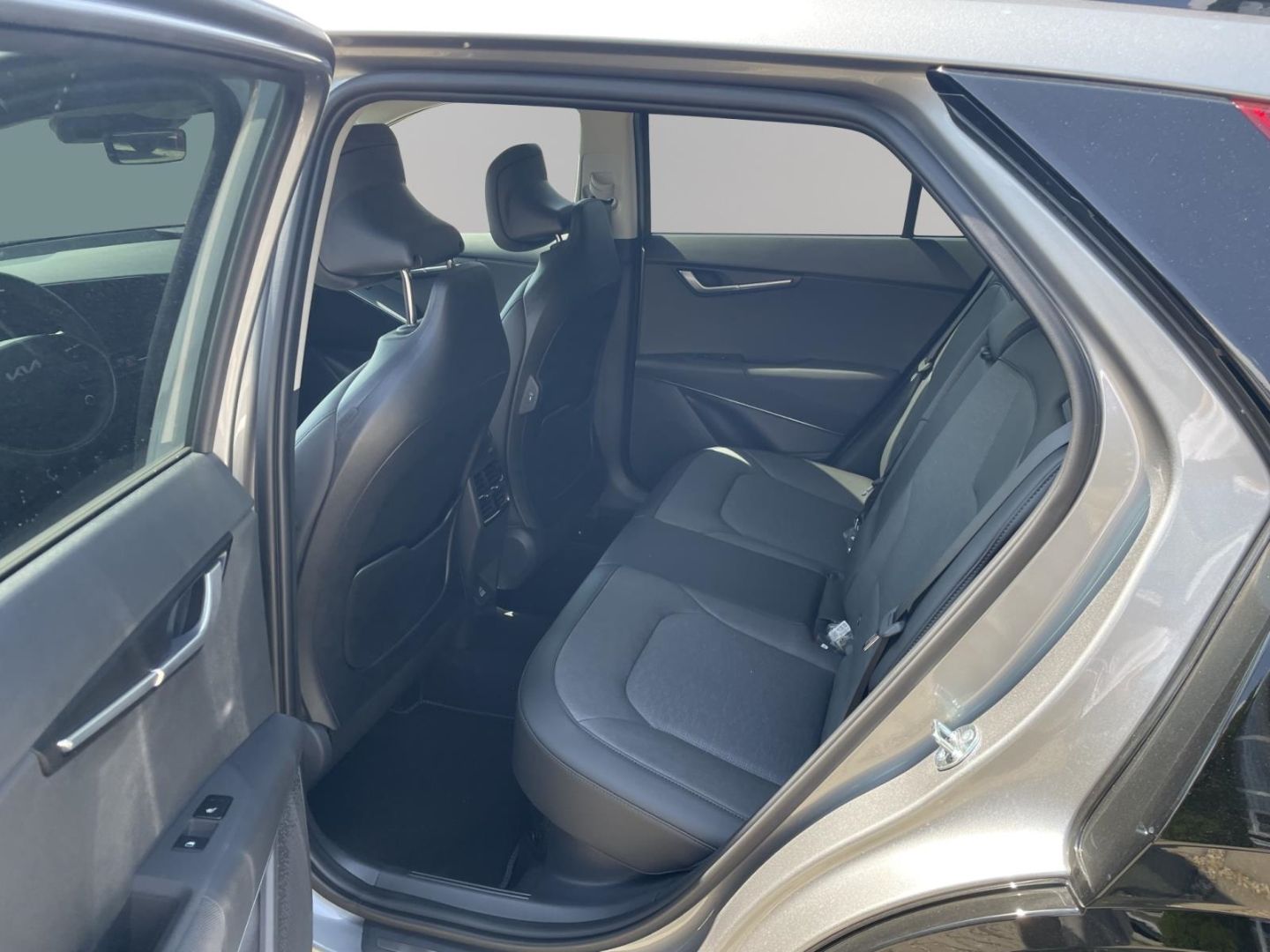 Fahrzeugabbildung Kia Niro Hybrid Spirit Sitzkühlung Kamera Tempomat