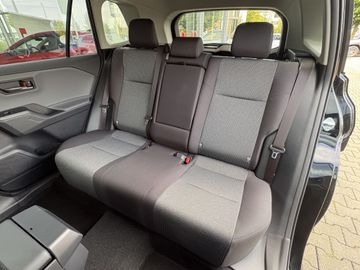 Toyota RAV 4 - 12