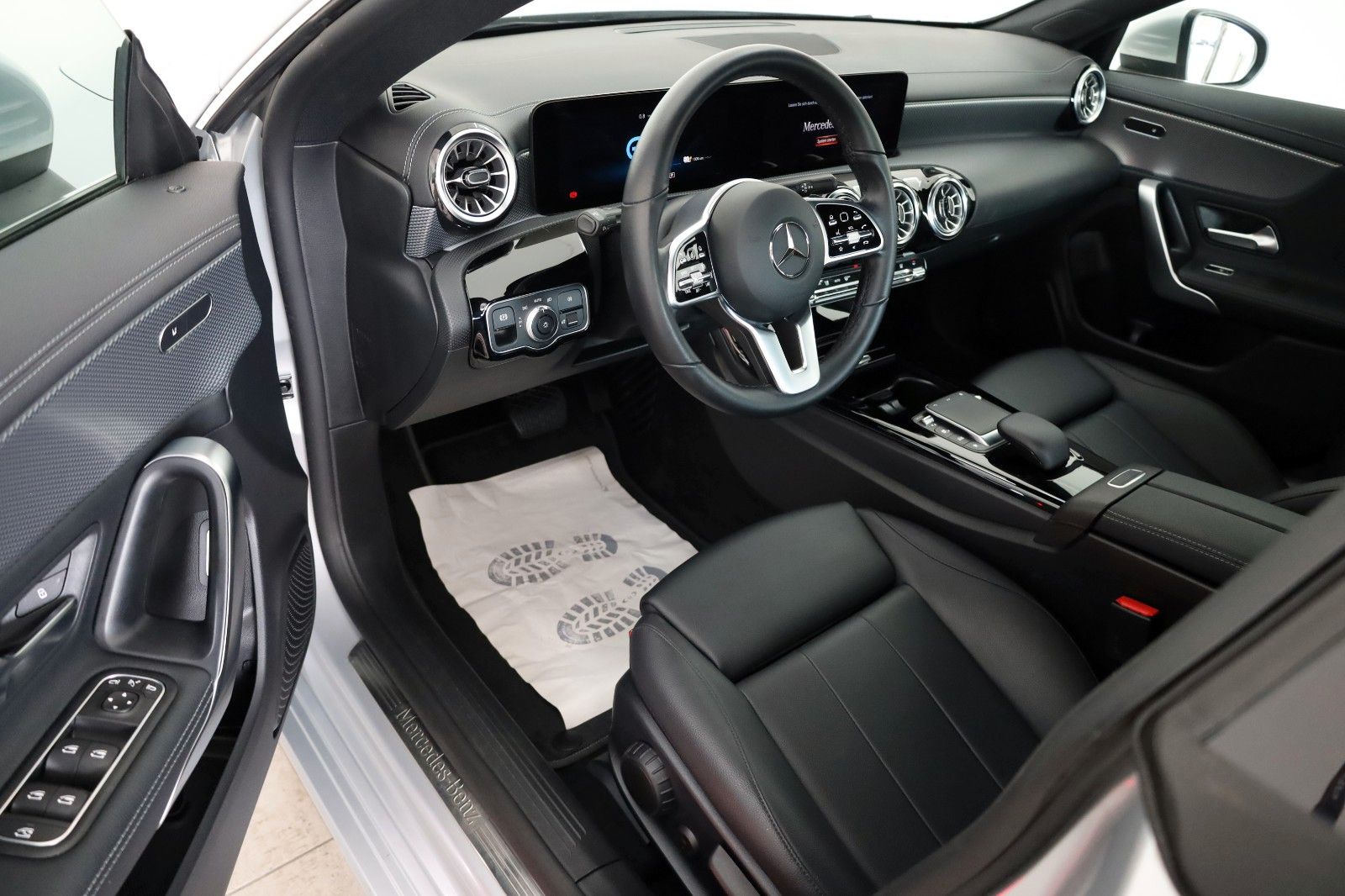 Fahrzeugabbildung Mercedes-Benz CLA 250e Progressive,Leder,Navi,LED,SH,Kamera