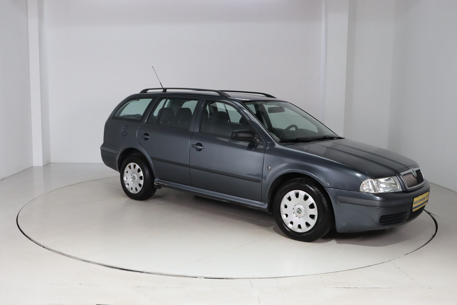 Fahrzeugabbildung SKODA Octavia Combi 1.6 Ambiente