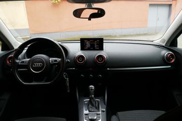 Fahrzeugabbildung Audi A3 Sportback Ambition aus 1. Hand