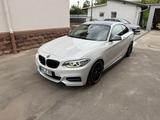 BMW M240i Heckantrieb Alcantara - BMW M240i: Automatik