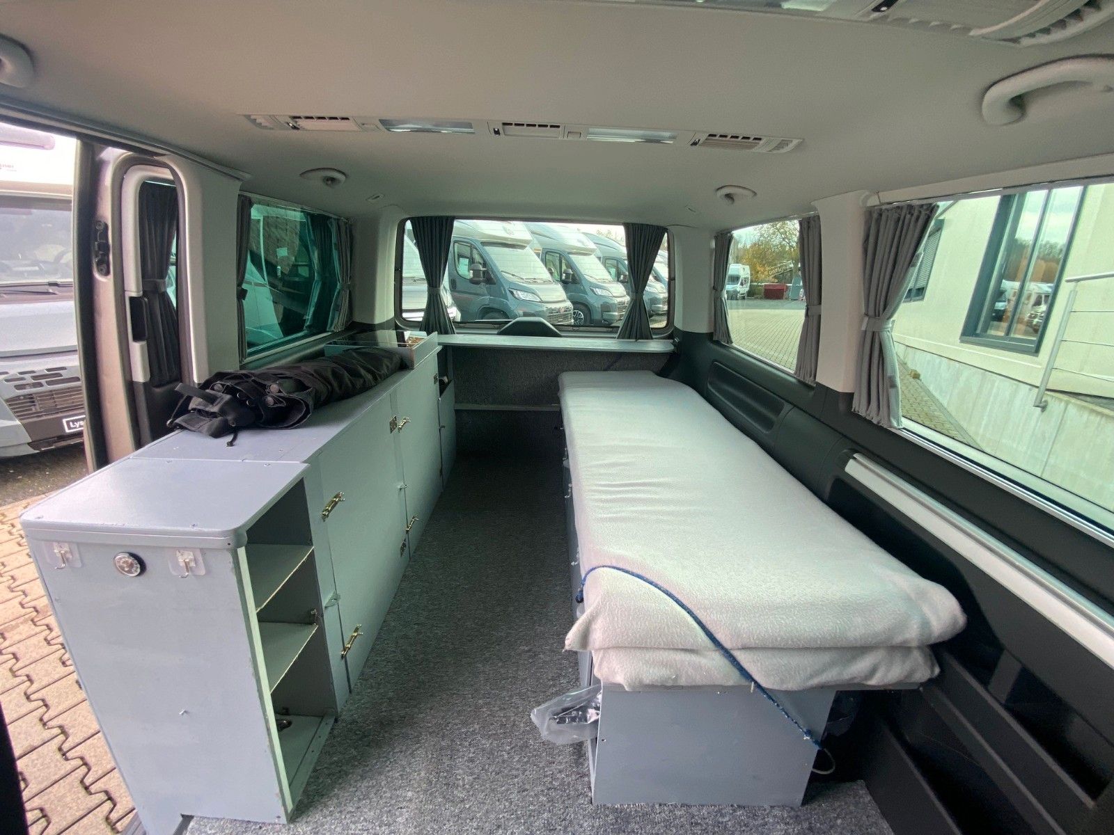 Fahrzeugabbildung Volkswagen T6 Multivan 6.1 Trendline *Camping*Markise*Navi*