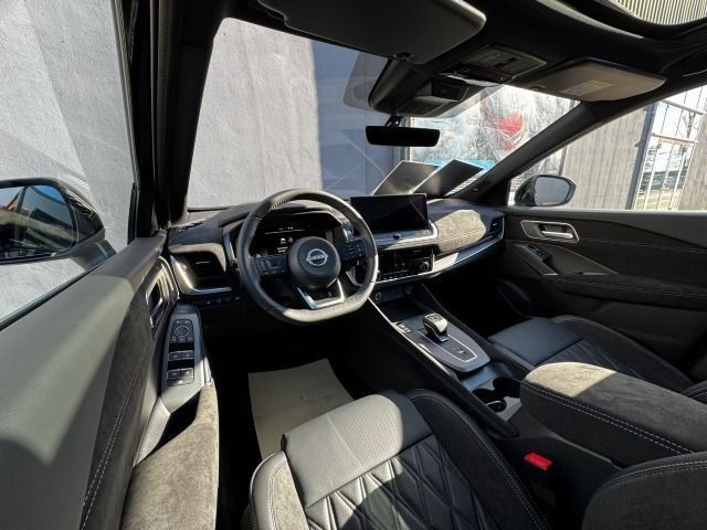 Fahrzeugabbildung Nissan Qashqai 1.3 Tekna+ Xtronic Nappa*Bose*PGD*MJ2025