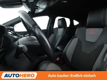 Ford Focus - 10