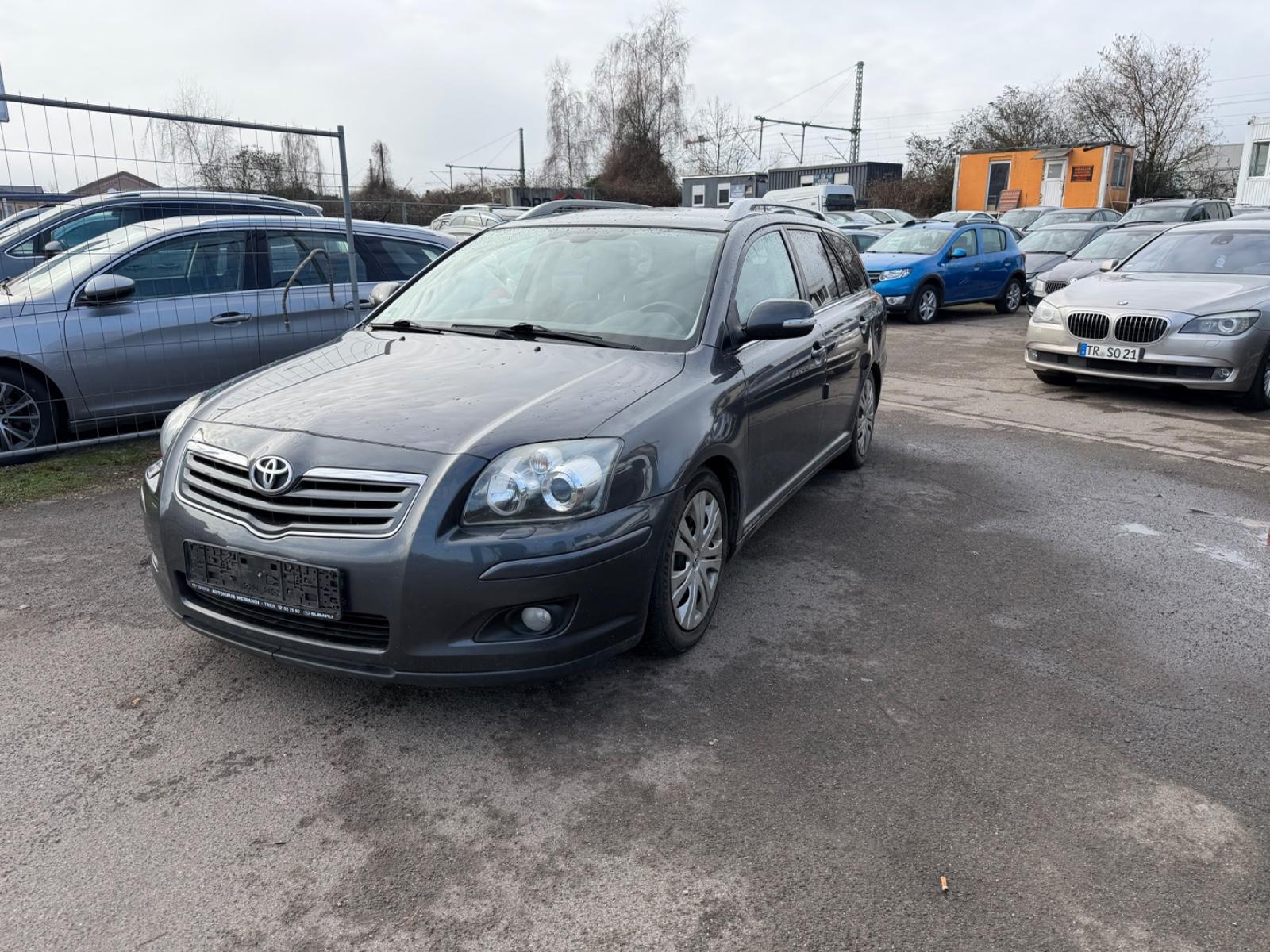 Toyota Avensis Combi Executive 1.8-l-VVT-i