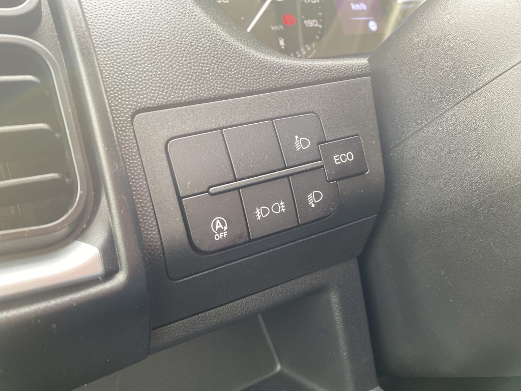 Fahrzeugabbildung Citroën Jumper 2.2 BlueHDi 140 L3H2 *NAVI*Allwetterreife