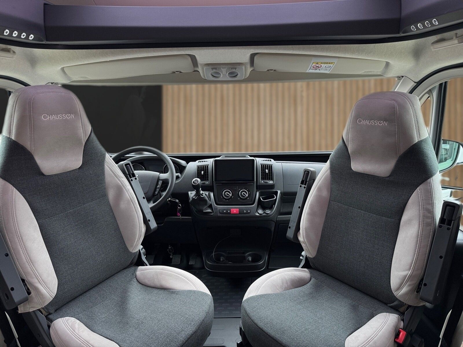 Fahrzeugabbildung Chausson Teilintegriert 724 Etape Line Peugeot 140 PS Tag