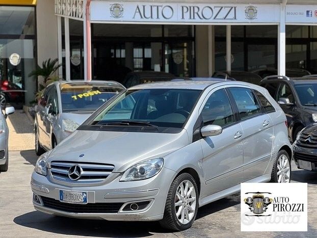 Mercedes-Benz MERCEDES CLASSE B180 del 2006 con 300000KM