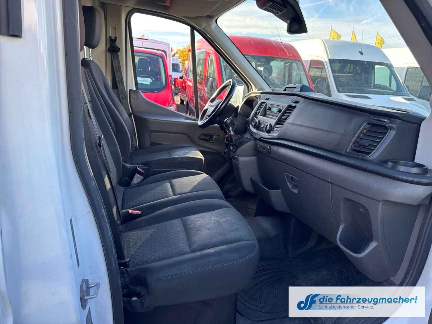 Fahrzeugabbildung Ford Transit Kasten 350 L3 Trend AHK DAB SHZ *EXPORT