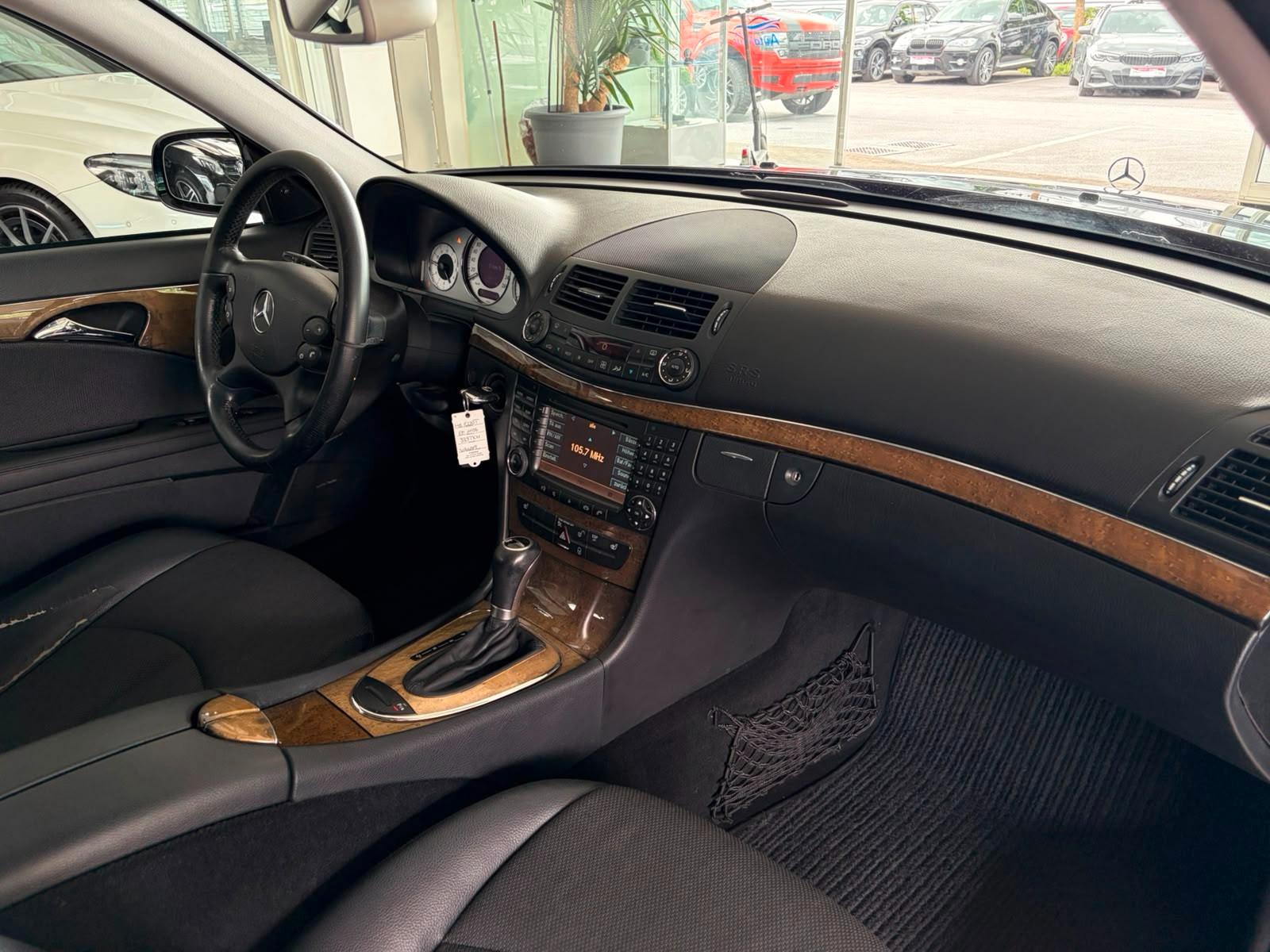 Mercedes-Benz E 220 T CDI Navigation Harman-Kardon Xenon PTS
