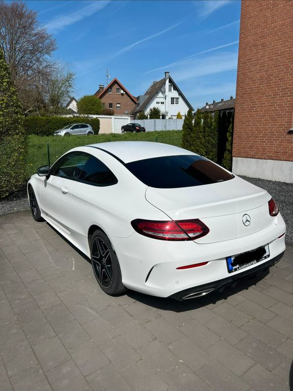 Image of Mercedes-Benz C 200