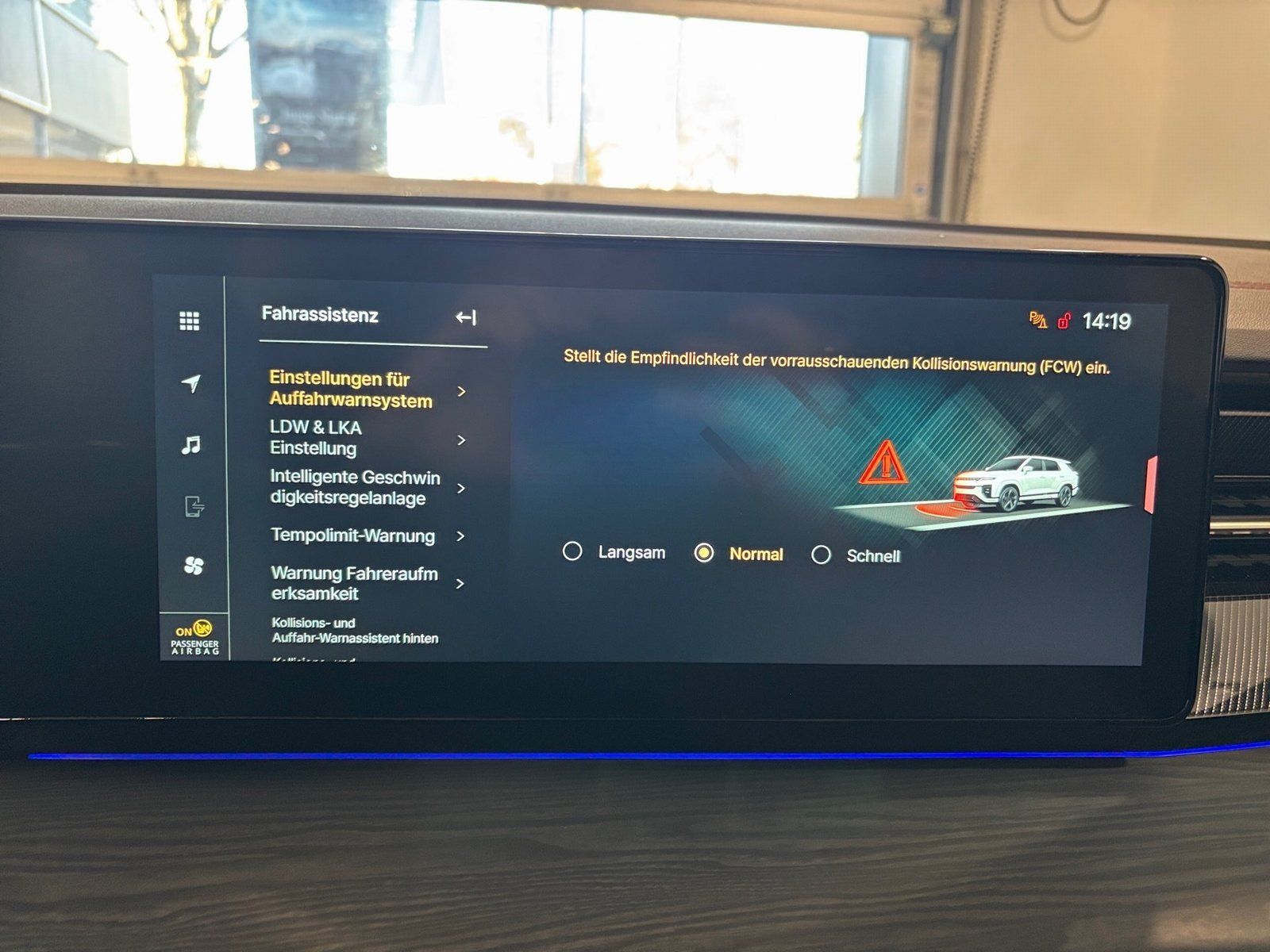 Fahrzeugabbildung KGM Actyon LUX*Panorama*Navi*360*Towinkel*LED*Spurha