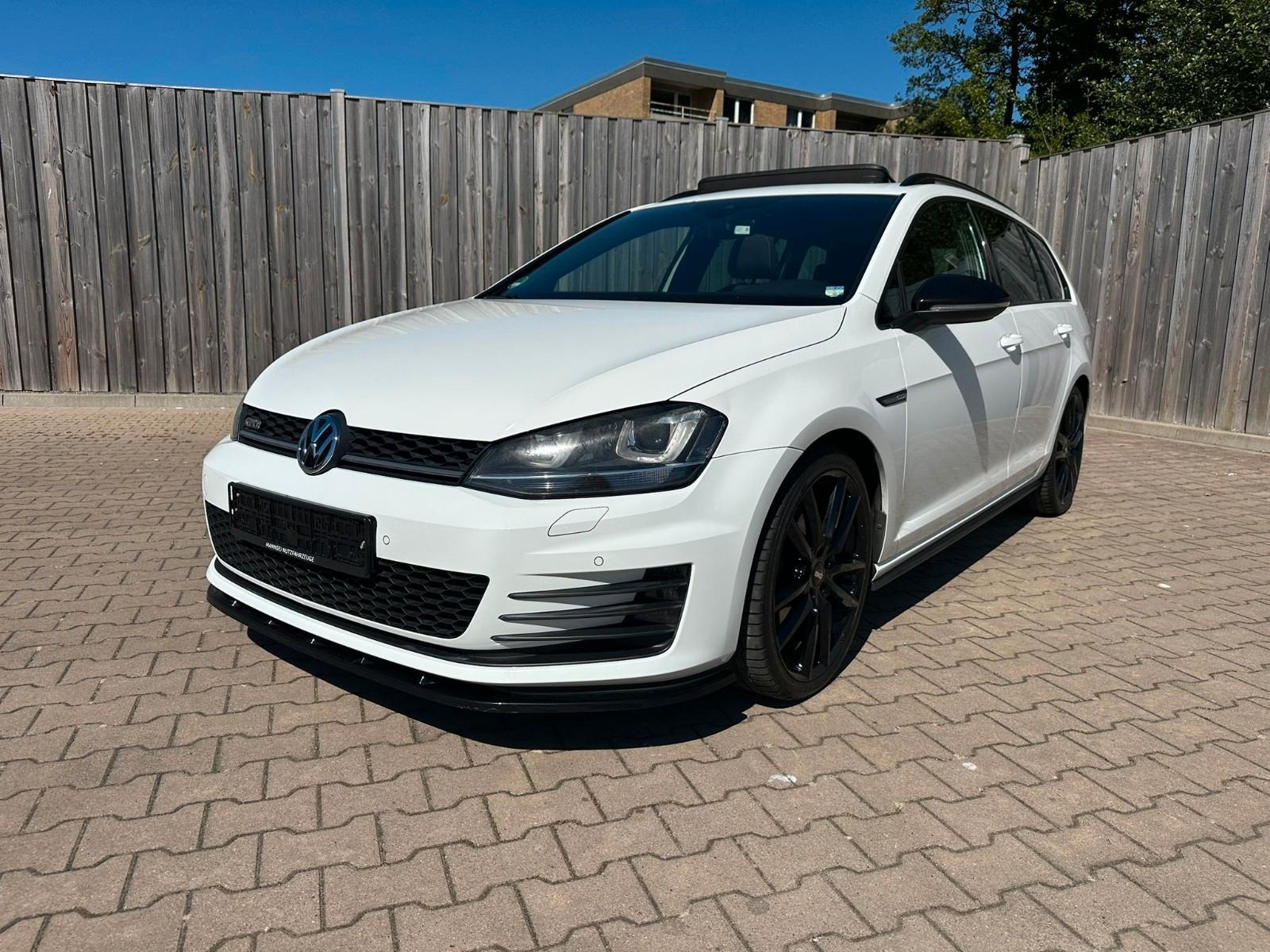 Volkswagen Golf VII Variant GTD Pano Ahk R Kamera