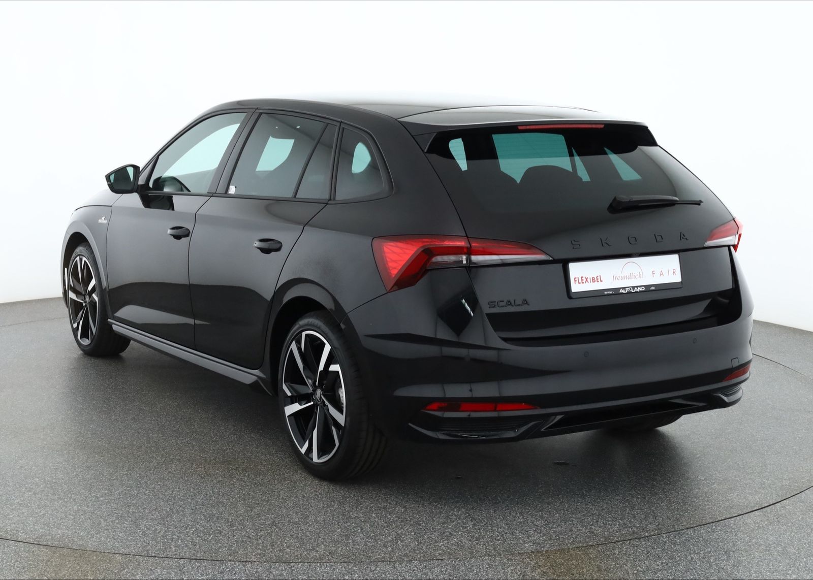 Skoda Scala Monte Carlo 1.5 TSI DSG LED ACC Pano imagem 3