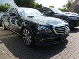 Mercedes-Benz E 200 Avantg.Aut.Limo.LED.EGSD.Burmester.AHK - Mercedes-Benz E 200 mit Benzin-Antrieb: Schwarz, Limousine