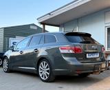 Toyota Avensis Combi Executive 2.0 Aut. AHK LEDER PANO - Toyota mit LPG-Antrieb