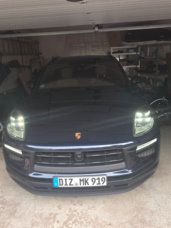 Image of Porsche Macan