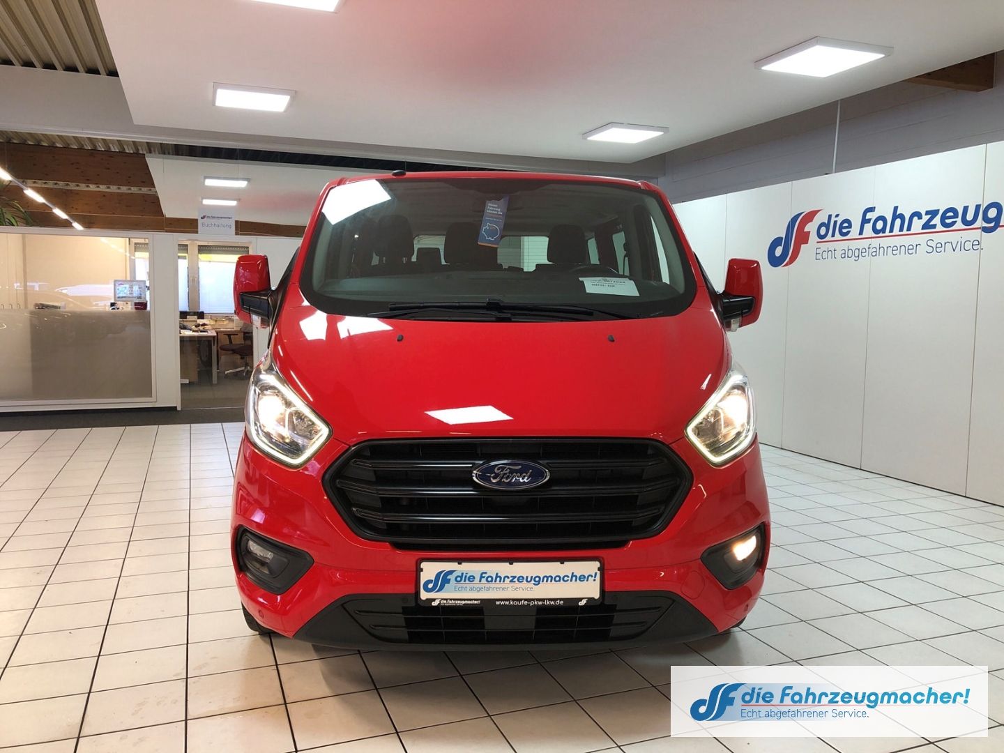 Fahrzeugabbildung Ford Transit Custom Kombi 320 L1 Trend 2.0 TDCi *7263