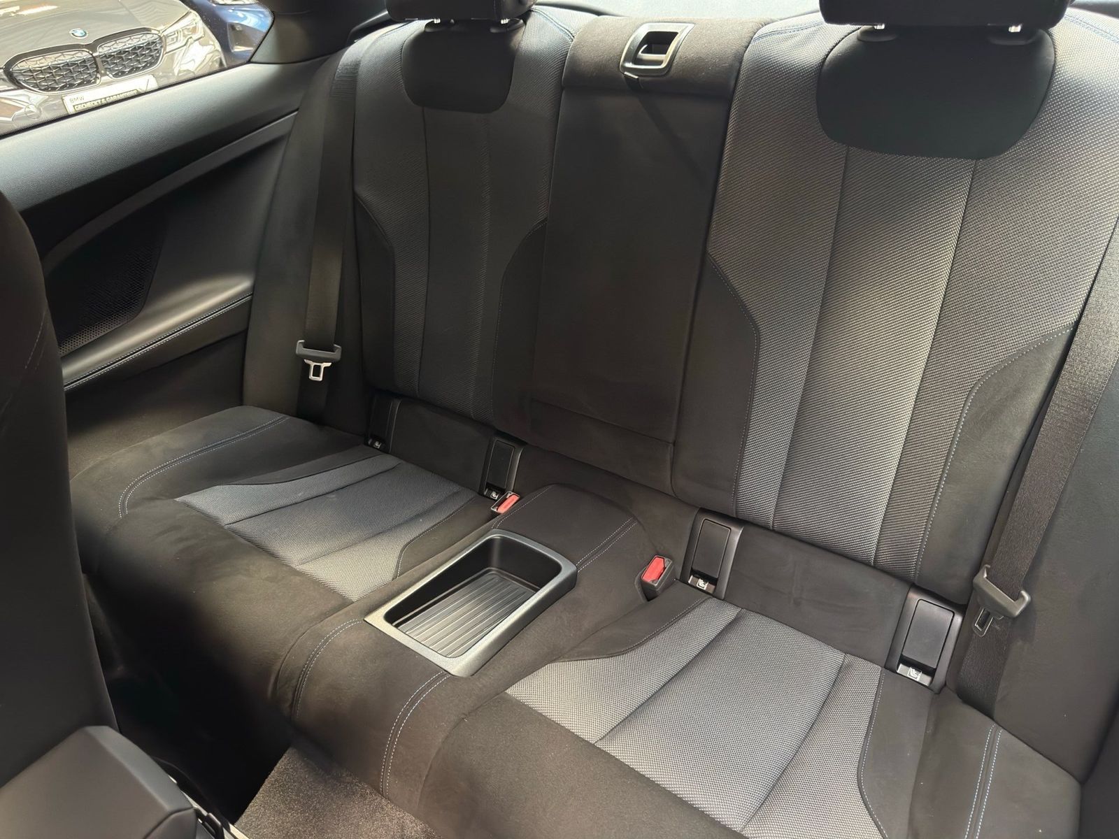 BMW 218 - Bild 18