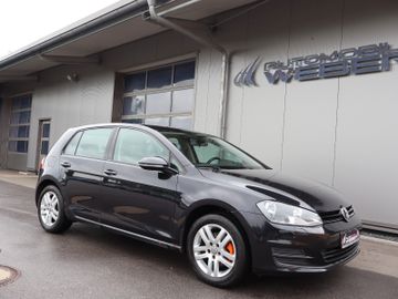 Volkswagen Golf - 8