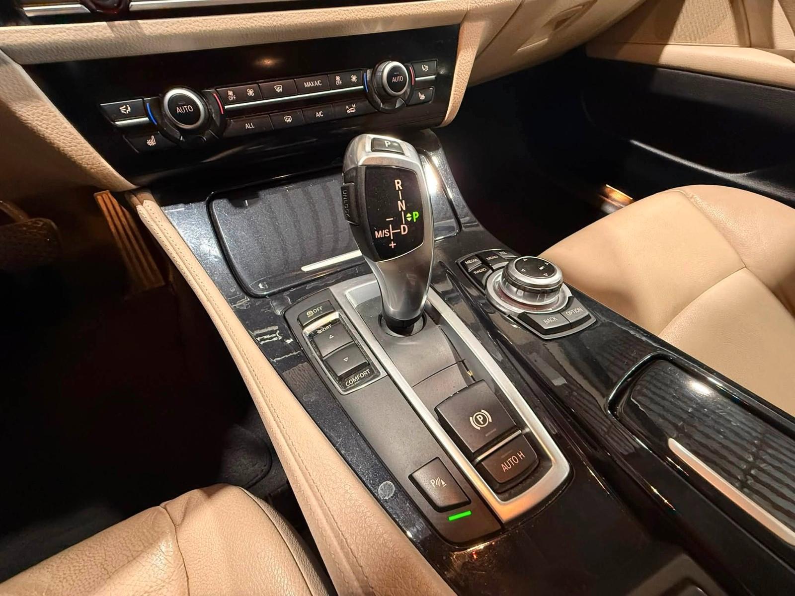 BMW 525 2013 — photo 22