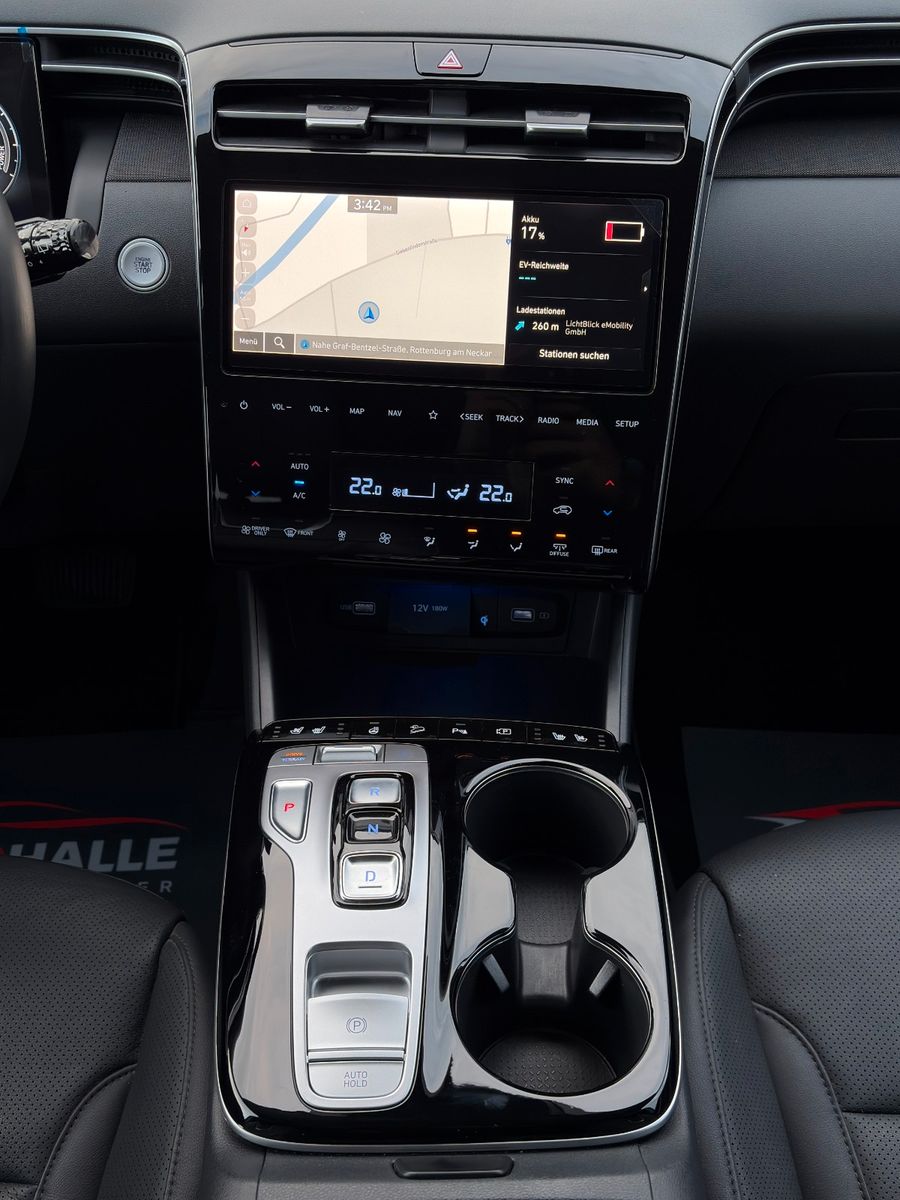 Fahrzeugabbildung Hyundai Tucson 1.6 T-GDI PHEV 4WD CarPlay 360° ACC SBL