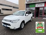 Mitsubishi Outlander 2.2 DI-D 2WD Intense, POCHI - Mitsubishi Outlander: Intense