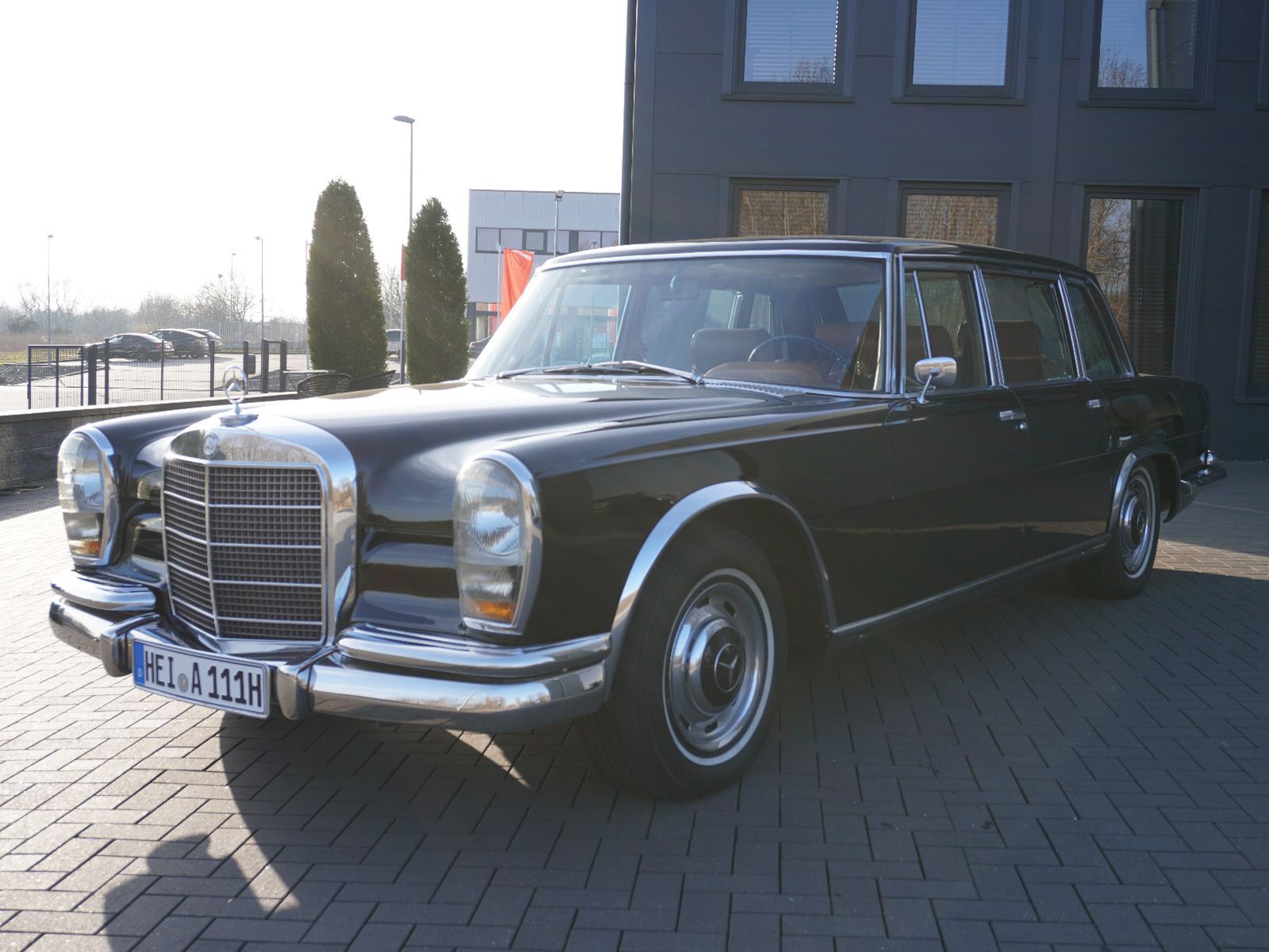 Fahrzeugabbildung Mercedes-Benz 600