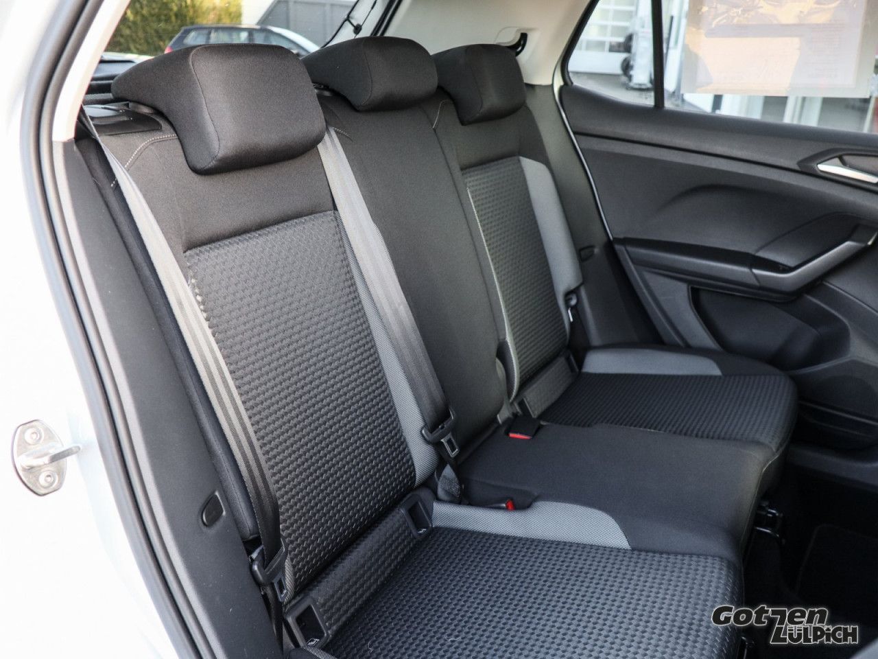 Fahrzeugabbildung Volkswagen T-Cross Active 1,0TSI Navi PDC ACC App-Connect