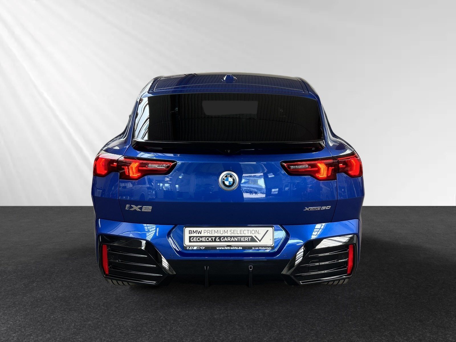 BMW iX2 - Bild 8