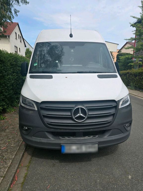 Image of Mercedes-Benz Sprinter