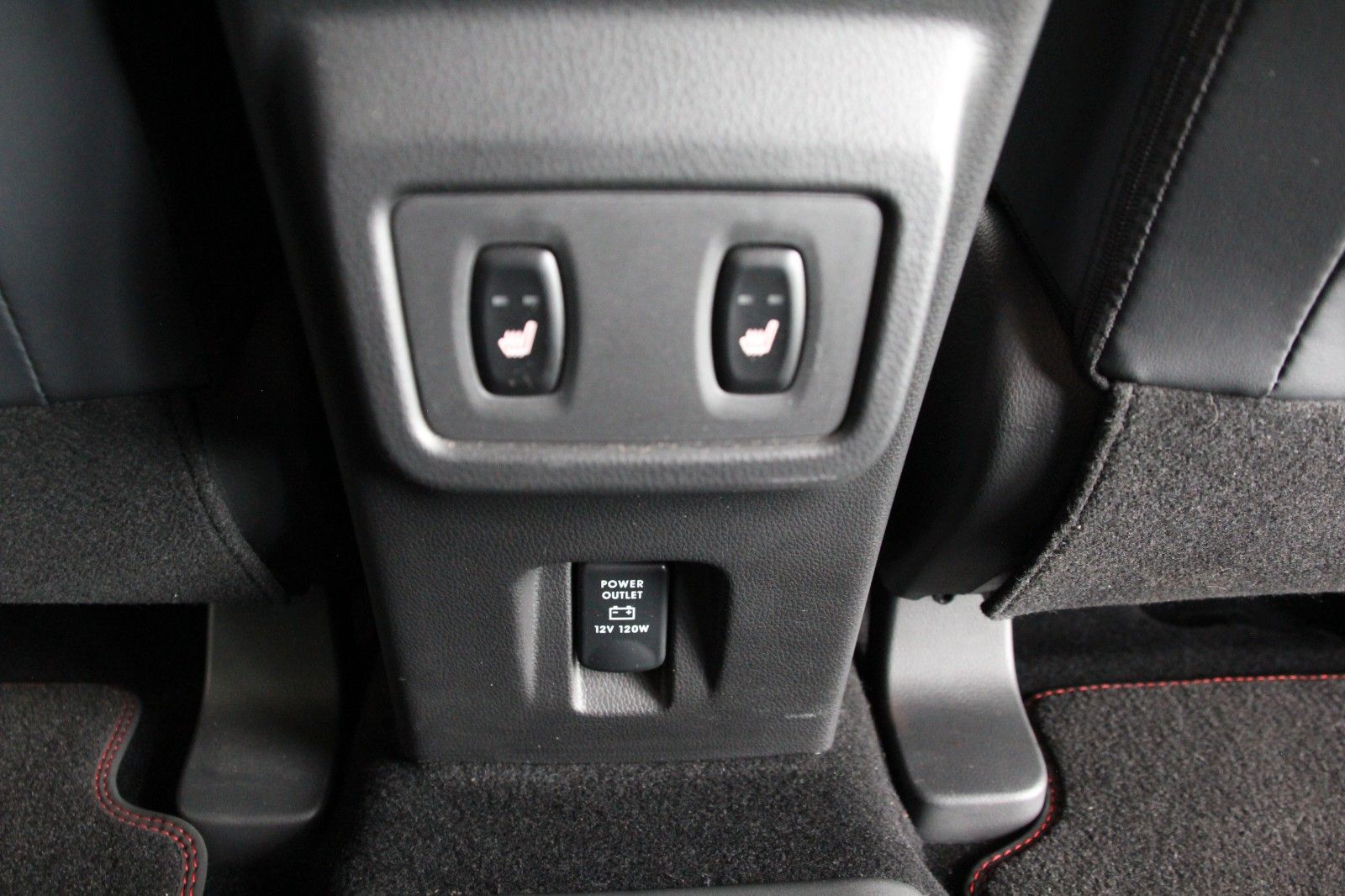 Fahrzeugabbildung Mitsubishi Eclipse Cross PHEV Select