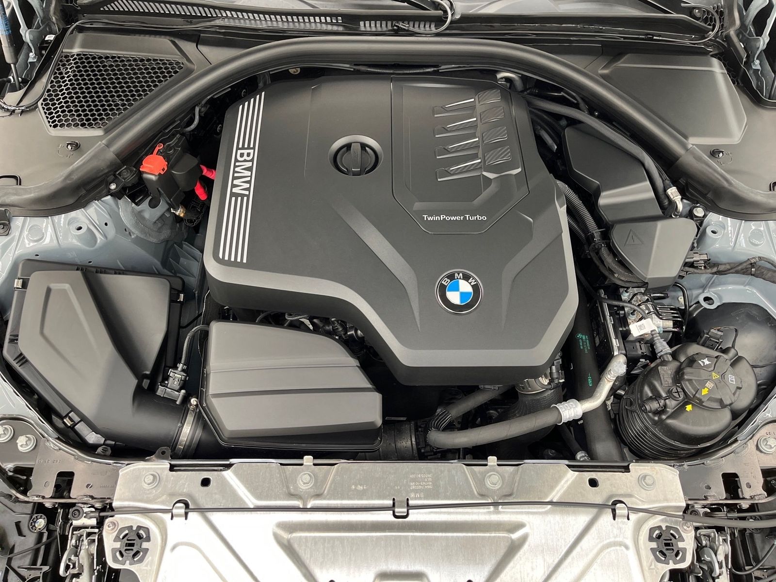 BMW 318i M Sport Navi AHK Kamera LED Sitzheizung foto 16