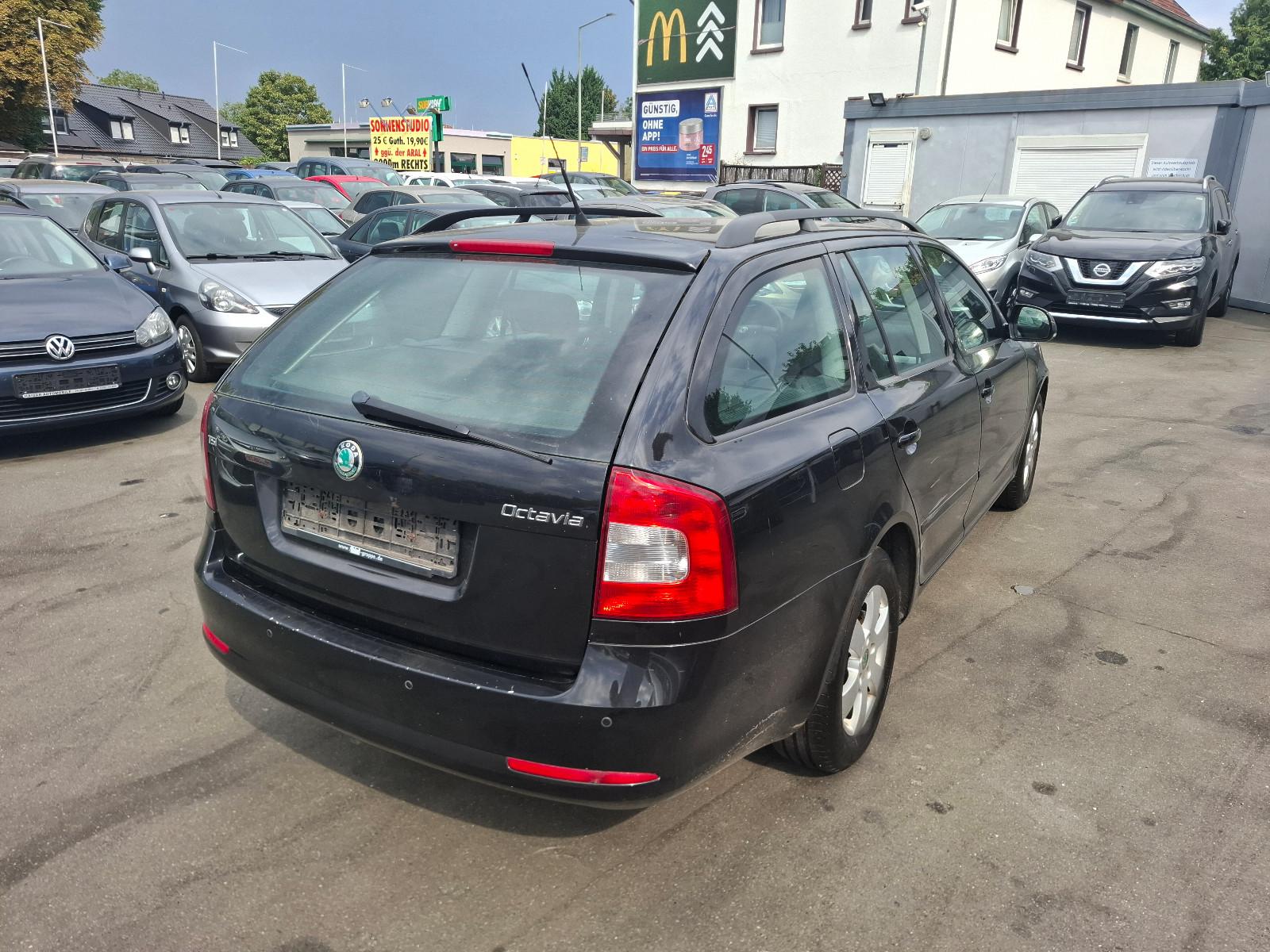 Skoda Octavia 2011 — photo 9