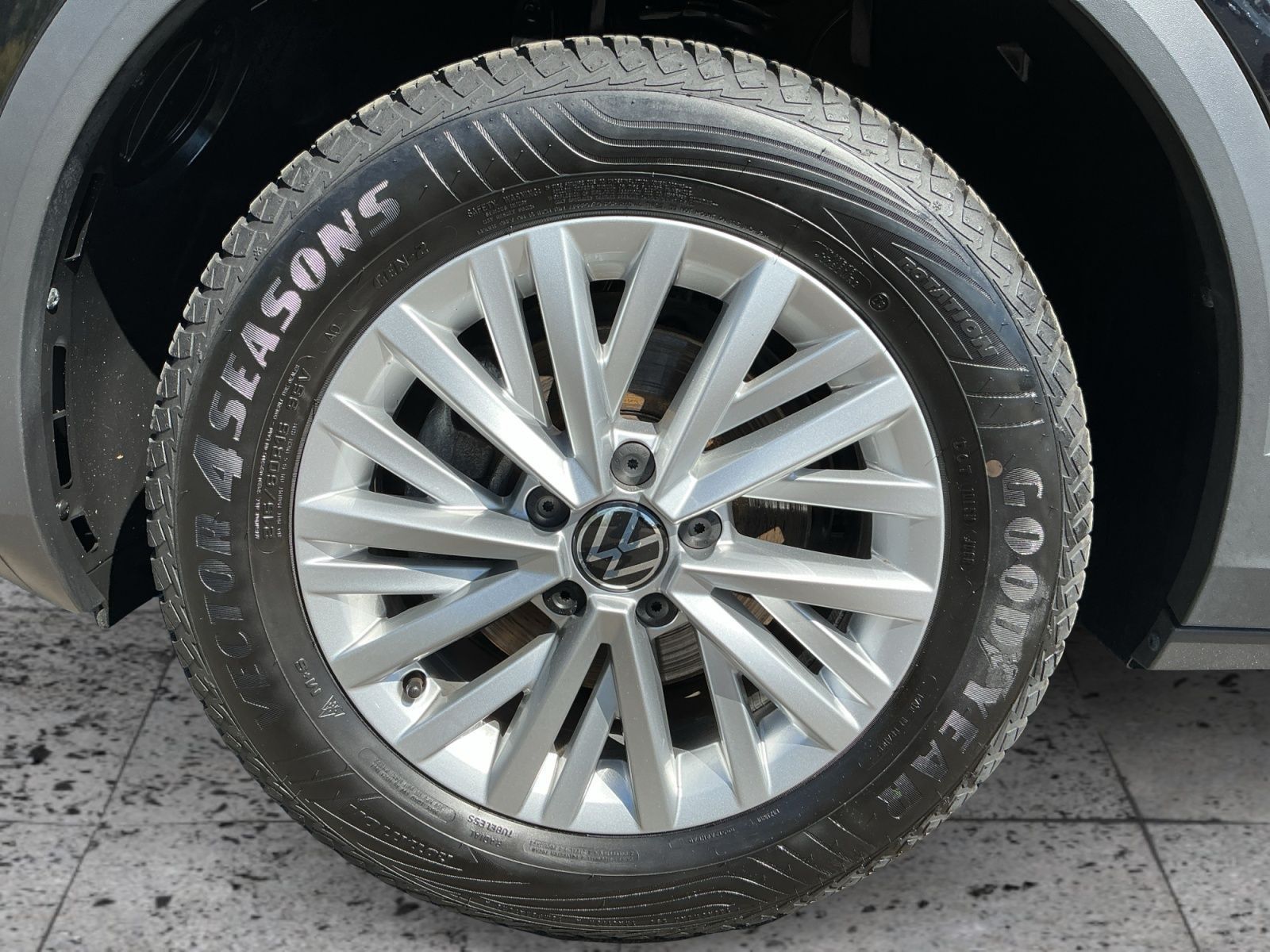 Volkswagen T-Roc - Bild 8