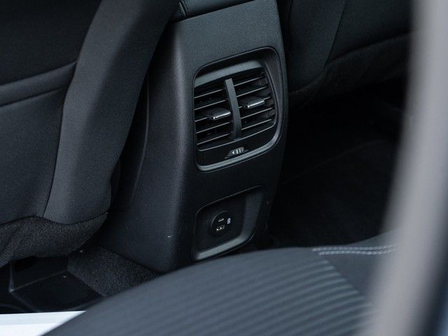 Kuga Titanium Plug-In Hybrid HUD AHK Panorama