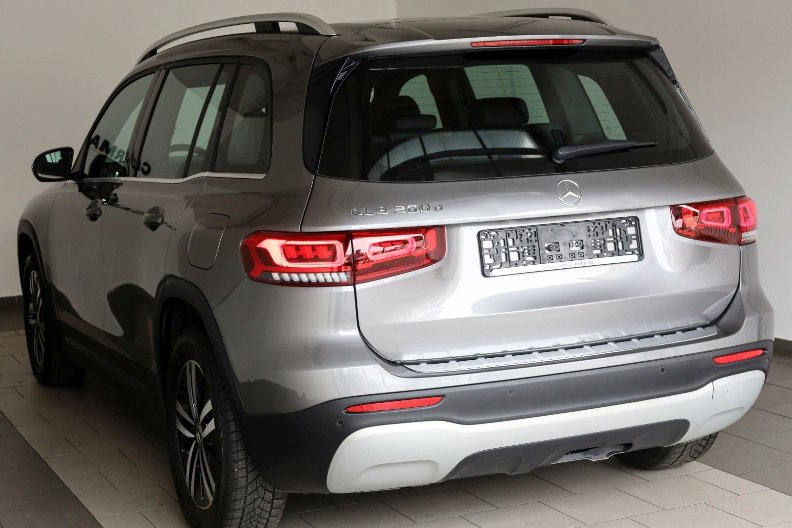Fahrzeugabbildung Mercedes-Benz GLB 200d Style, T.Leder,Navi,LED,SH,Kamera,AHK