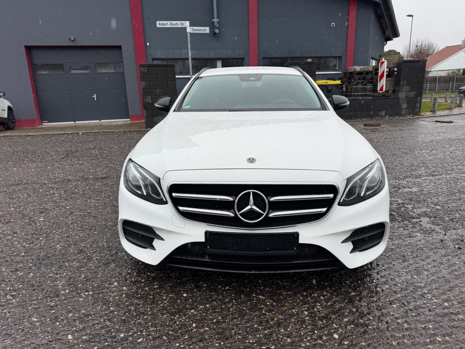 Mercedes-Benz E 220 d*AMG-Paket*Automatik*R-Kamera*LED*EURO6*