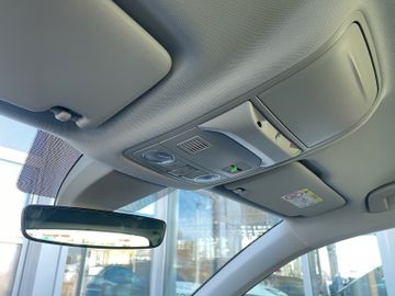Skoda Karoq 1.5 TSI Tour *AHK*NAVI*SHZ*KESSY*MATRIX*