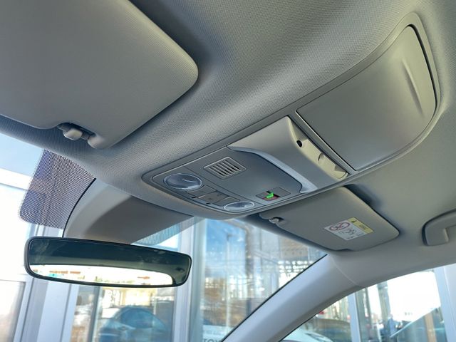 Skoda Karoq 1.5 TSI Tour *AHK*NAVI*SHZ*KESSY*MATRIX*